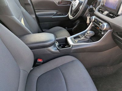 2024 Toyota RAV4 LE