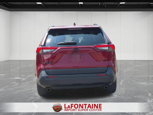 2020 Toyota RAV4 LE