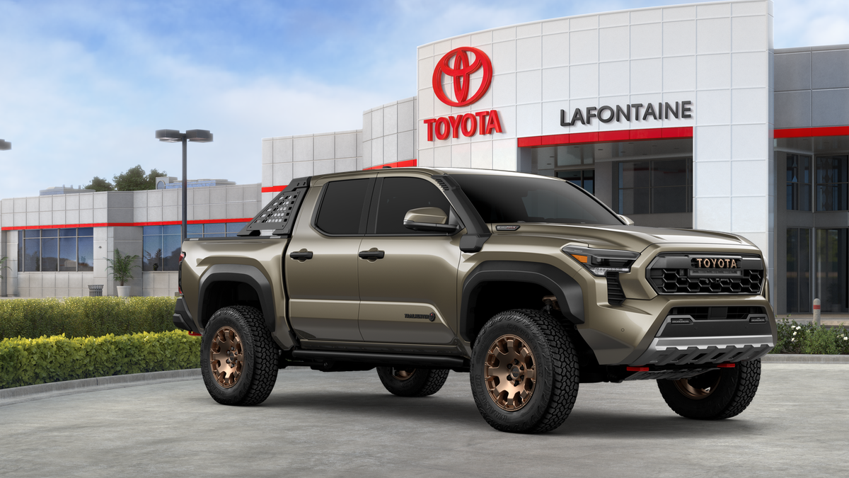 2026 Toyota Tacoma i-FORCE MAX Trailhunter
