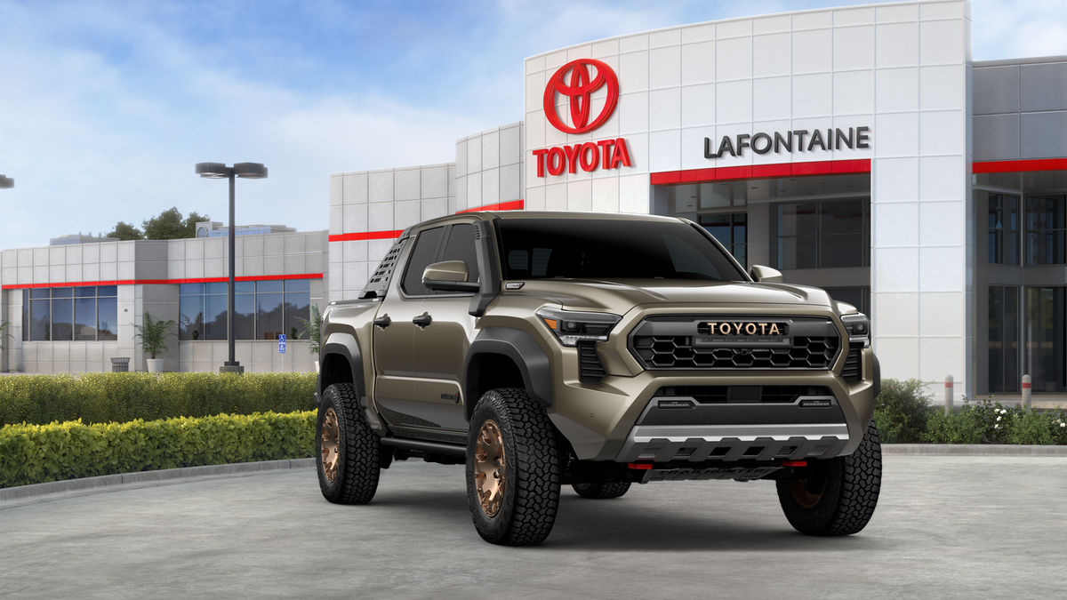 2026 Toyota Tacoma i-FORCE MAX Trailhunter