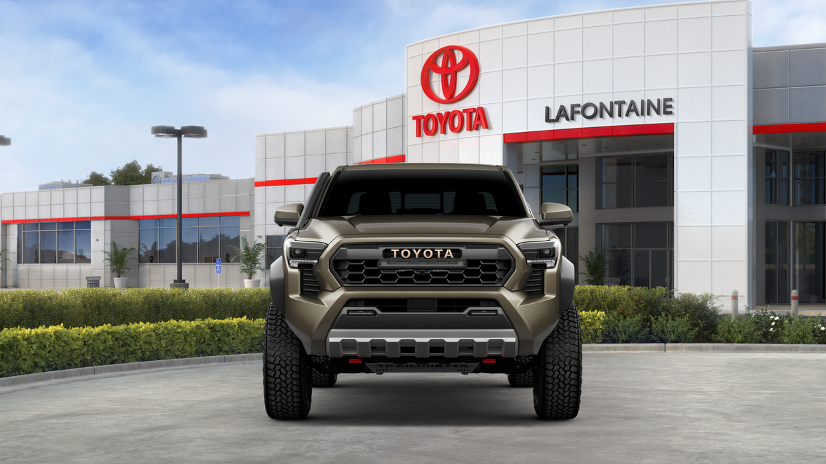 2026 Toyota Tacoma i-FORCE MAX Trailhunter
