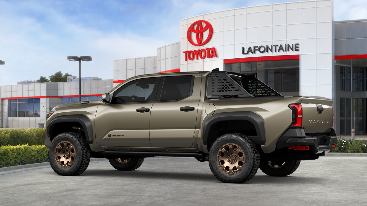 2026 Toyota Tacoma i-FORCE MAX Trailhunter