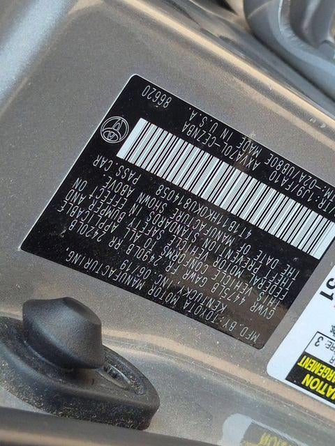 2019 Toyota Camry SE