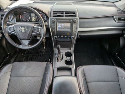 2016 Toyota CAMRY SE