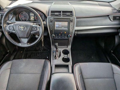 2016 Toyota CAMRY SE