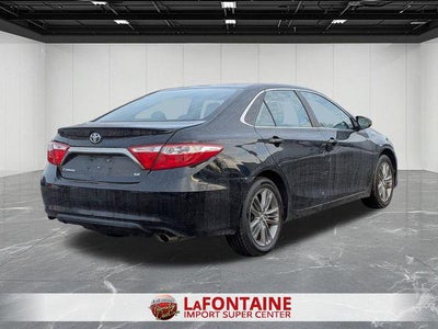 2016 Toyota CAMRY SE