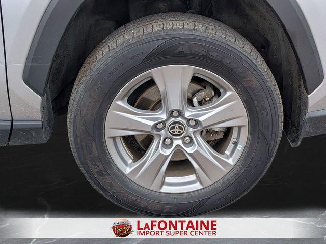 2022 Toyota RAV4 HYBRID LE