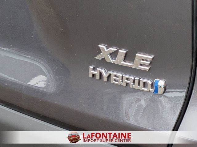2022 Toyota RAV4 HYBRID XLE