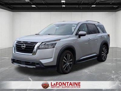 2023 Nissan Pathfinder Platinum