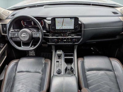 2023 Nissan Pathfinder Platinum