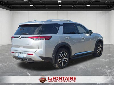 2023 Nissan Pathfinder Platinum