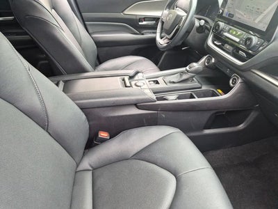 2025 Toyota Grand Highlander XLE
