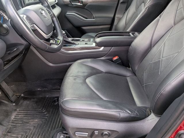 2022 Toyota Highlander Platinum