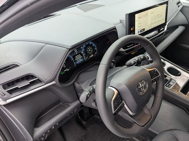 2025 Toyota SIENNA PLT AWD Platinum 7 Passenger