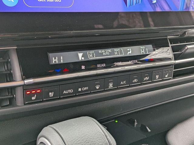 2025 Toyota SIENNA PLT AWD Platinum 7 Passenger