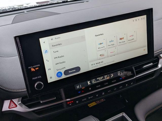 2025 Toyota SIENNA PLT AWD Platinum 7 Passenger