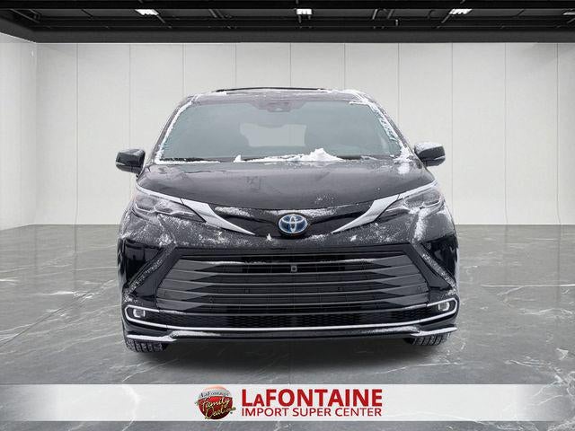 2025 Toyota SIENNA PLT AWD Platinum 7 Passenger