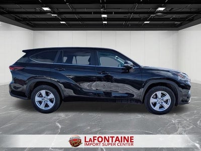 2024 Toyota HIGHLANDER LE