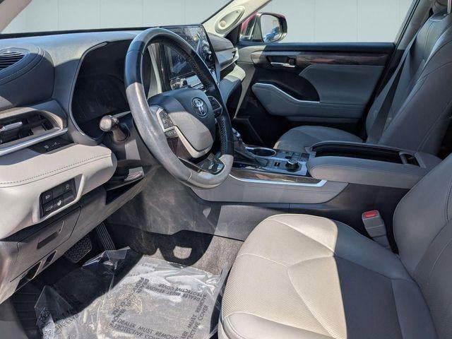 2023 Toyota HIGHLANDER Limited