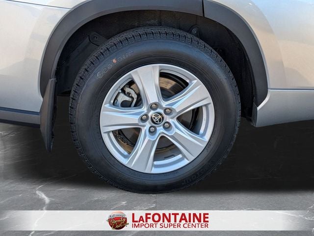 2024 Toyota HIGHLANDER XLE