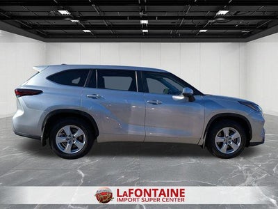 2024 Toyota HIGHLANDER XLE