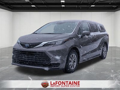 2024 Toyota SIENNA LE LE 8 Passenger
