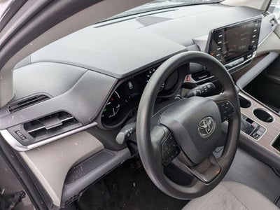 2024 Toyota SIENNA LE LE 8 Passenger