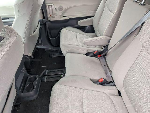 2024 Toyota SIENNA LE LE 8 Passenger