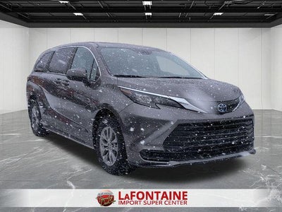 2024 Toyota SIENNA LE LE 8 Passenger