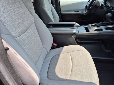 2025 Toyota Sienna LE 8 Passenger