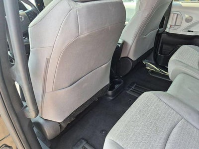 2025 Toyota Sienna LE 8 Passenger