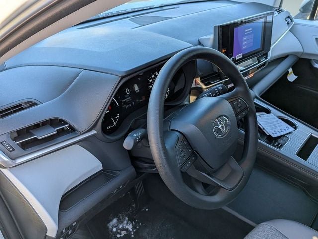 2026 Toyota Sienna LE 8 Passenger