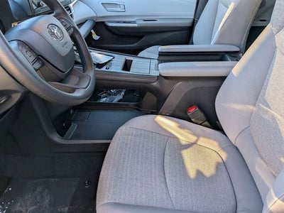 2026 Toyota Sienna LE 8 Passenger