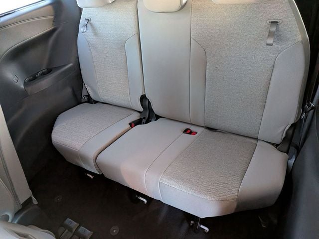 2026 Toyota Sienna LE 8 Passenger