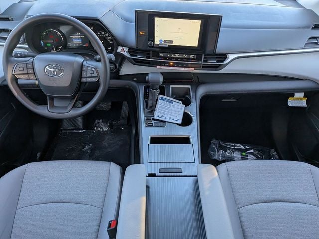 2026 Toyota Sienna LE 8 Passenger