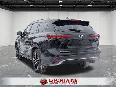 2022 Toyota HIGHLANDER XSE