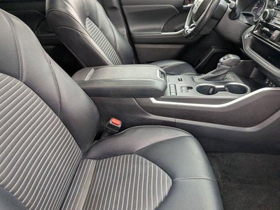 2022 Toyota HIGHLANDER XSE