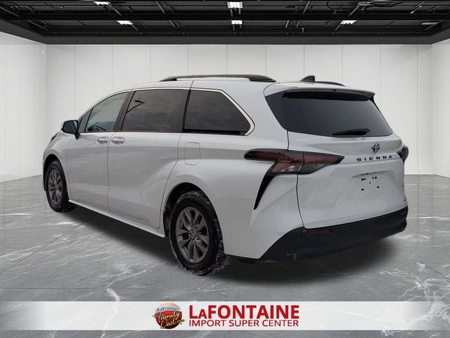 2024 Toyota SIENNA XLE XLE 8 Passenger