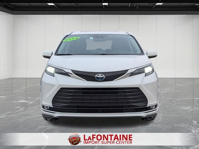 2024 Toyota SIENNA XLE XLE 8 Passenger