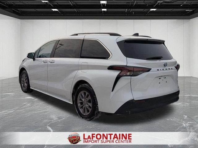 2024 Toyota SIENNA XLE XLE 8 Passenger