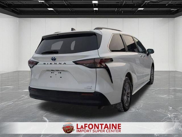 2024 Toyota SIENNA XLE XLE 8 Passenger