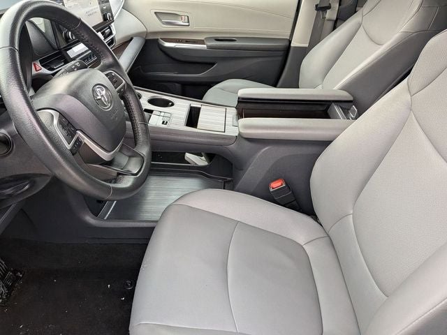 2024 Toyota SIENNA XLE XLE 7 Passenger