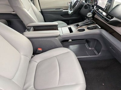 2024 Toyota SIENNA XLE XLE 7 Passenger