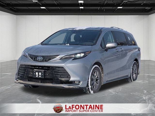 2024 Toyota SIENNA XLE XLE