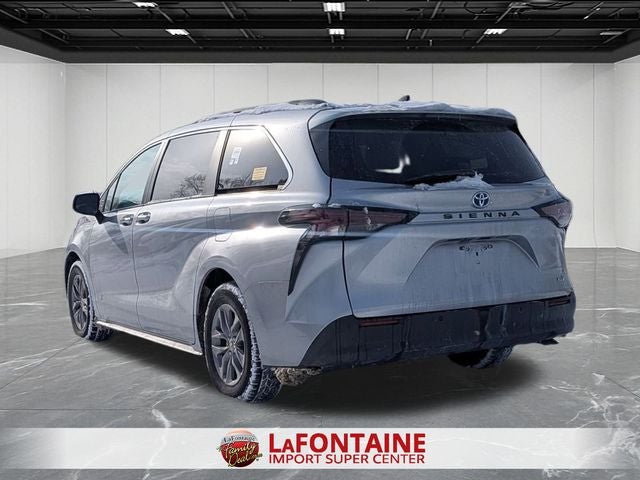 2024 Toyota SIENNA XLE XLE