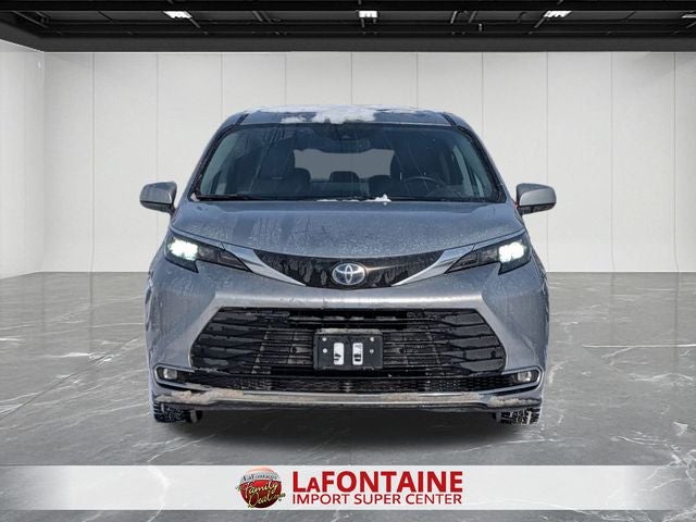 2024 Toyota SIENNA XLE XLE
