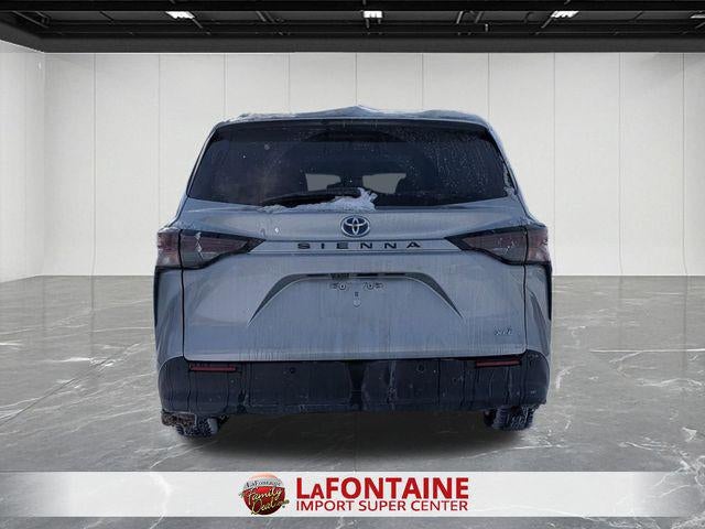 2024 Toyota SIENNA XLE XLE