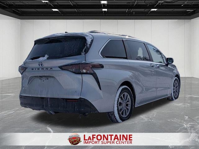 2024 Toyota SIENNA XLE XLE