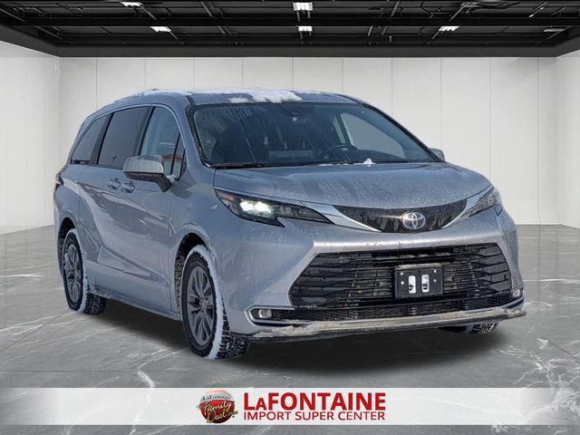 2024 Toyota SIENNA XLE XLE