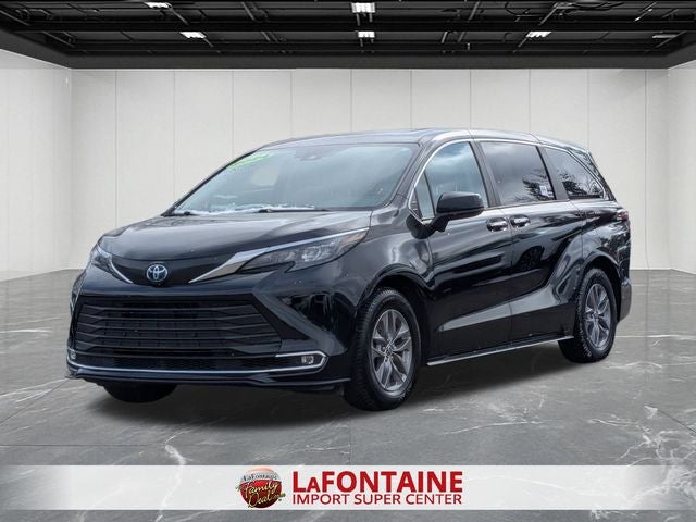 2024 Toyota SIENNA XLE AWD XLE 7 Passenger